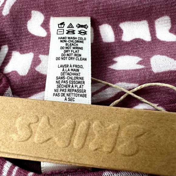 SKIMS Summer Mesh T-Shirt Bodysuit
Raspberry Swirl Size Medium - Picture 11 of 12